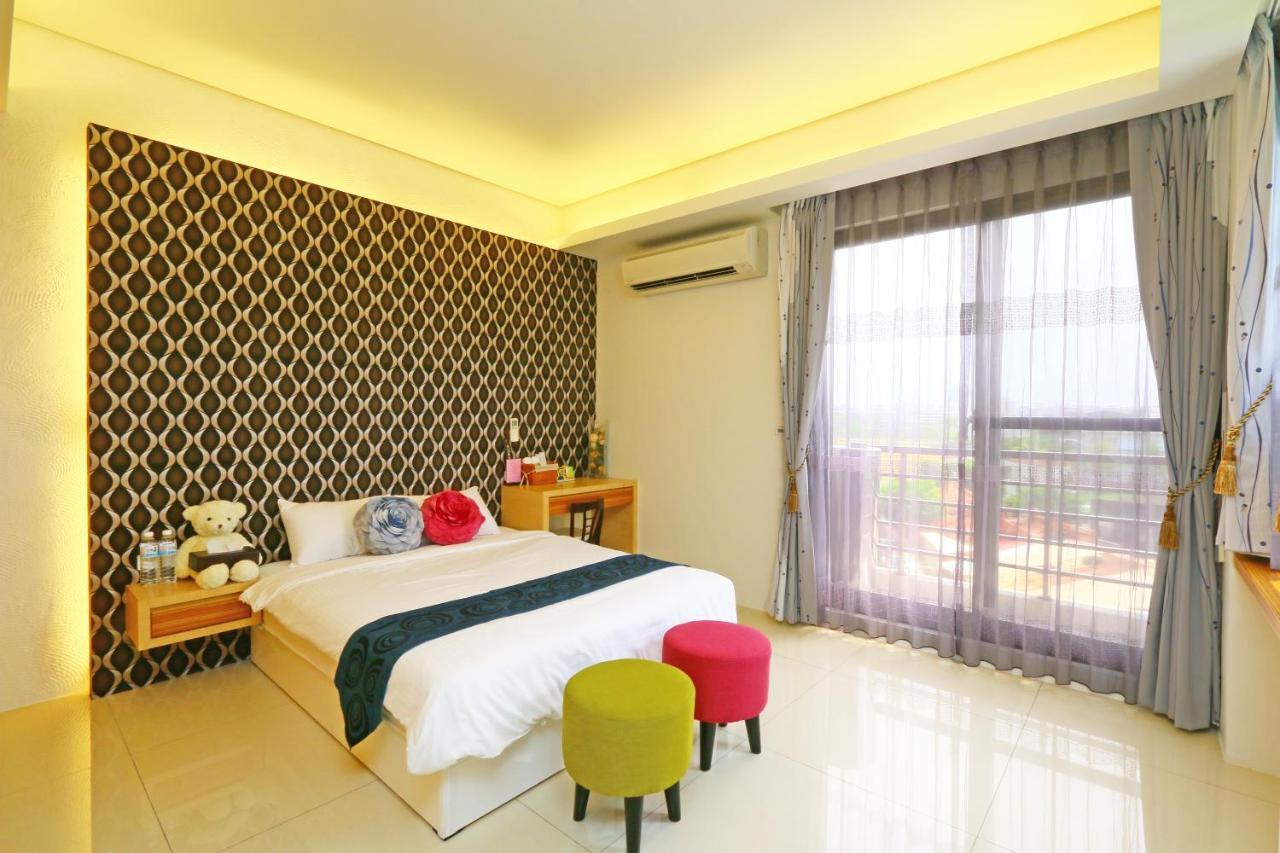 Sakura Love River Bed And Breakfast Dongshan  Exterior photo